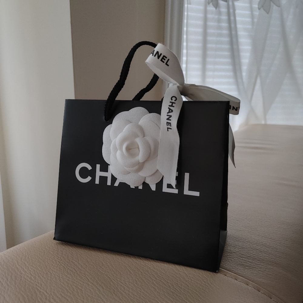 CHANEL Shopping bag Small